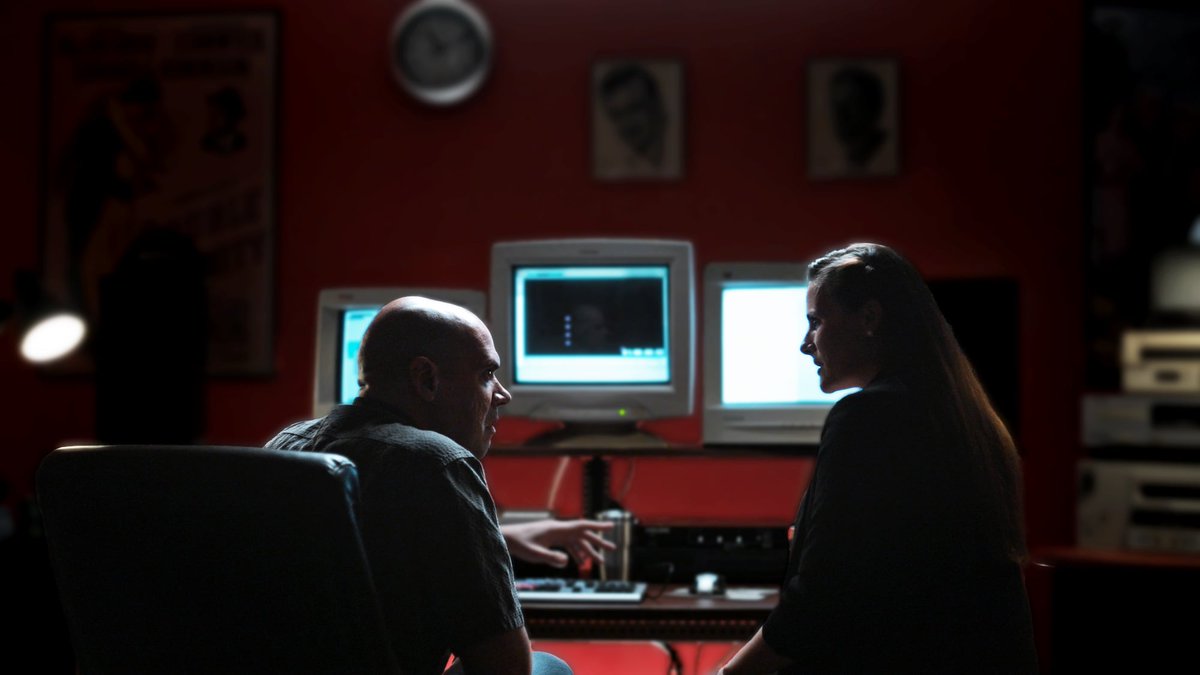 WeAreDN's tweet photo. Through intense-close ups, excellent use of vintage production design and evocative ambient music, Dustin Walman's 'Never Fuggedaboutit' takes us behind the scenes of a tiny yet crucial part of 'The Sopranos' post-production process in a post 9/11 world https://t.co/IXmJxR5Rcy https://t.co/Dl3erKmgtL