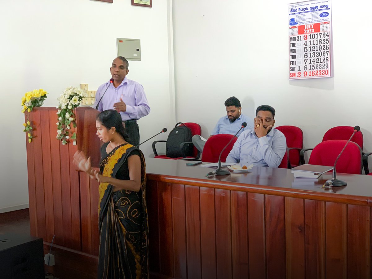 PAFFREL's tweet image. ඉතිහාසයේ පළමු වරට පූර්ණ ආබාධිත ප්‍රජාව වෙනුවෙන් තාවකාලික හැඳුනුම්පතක්
#Elections2023 #ElectionMonitoring #VoterEducation #disablevoters #EmpoweringCommunities #electioncommisionofsrilanka #PAFFREL