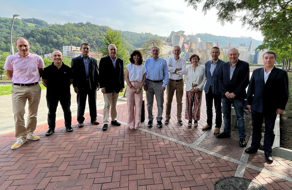 A lo largo de este proyecto piloto iremos tratando los diferentes aspectos para identificar las claves de un modelo de intervención en gestión del talento senior que responda a las necesidades profesionales y empresariales actuales.