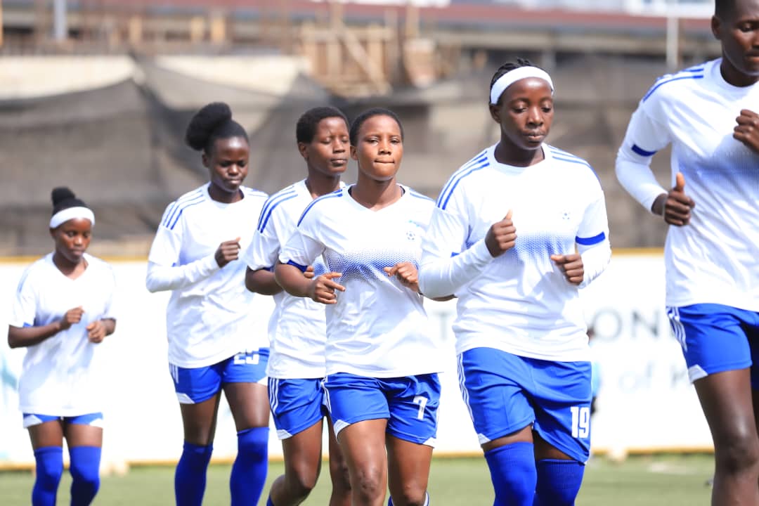 Nabulobipatien3's tweet photo. A dream does not become reality through magic; it takes sweat, determination, and hard work."@BataImages @FcKampala @Nagadyacathy7 @NyinagahirwaSh8 @NzePetero @sportslens1 https://t.co/tsqUCVICoQ