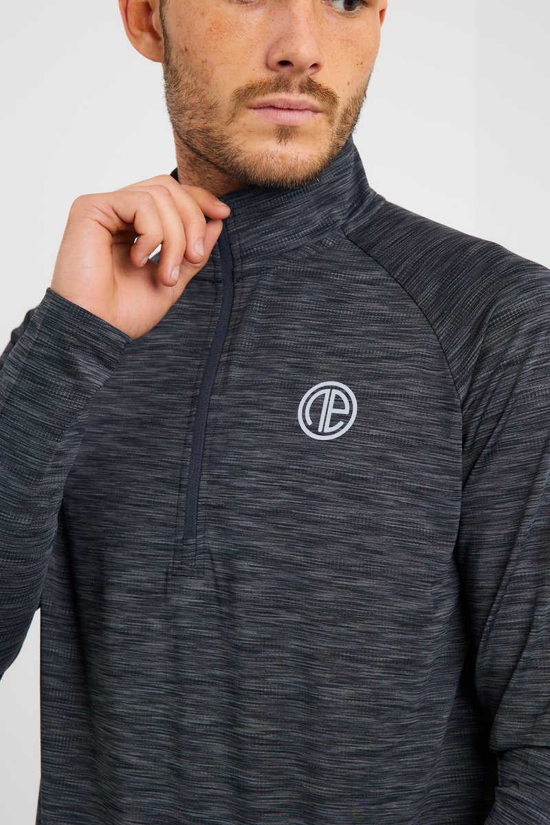 TheOneAthletic's tweet photo. Introducing the React quarter zip. Designed exclusively for running, this lightweight fabric enhances your performance by providing comfort and unrestricted movement. 🏃‍♂️
•
•
•
•
•
#OneAthleticElite #PerformanceApparel #EliteAthleteWear #Train #FitForElite #PerformanceDriven https://t.co/s8ePuPa7zN