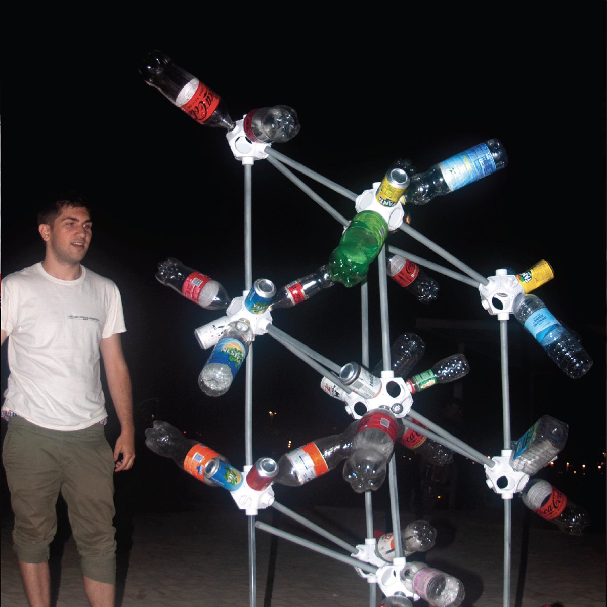port_3d's tweet photo. We have been supporting a group of students from @elisavabcn in their completion of their TFG 🎓
'NET' is an innovative modular system aimed at promoting collaborative waste collection during large-scale gatherings ♻️  Designed by Pau Redó
·
#elisava #elisavaalumni #tfg https://t.co/6yJMIqyT0k