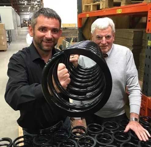 istsprings's tweet image. Huge congratulations to IST member @hansonsprings_ on celebrating 60 years of business, as one of the world’s largest independent #SpringManufacturers!

We look forward to seeing where the next decade takes you 👏

Full Story: bit.ly/46Klojy 

#ValveSpring #AlloySpring