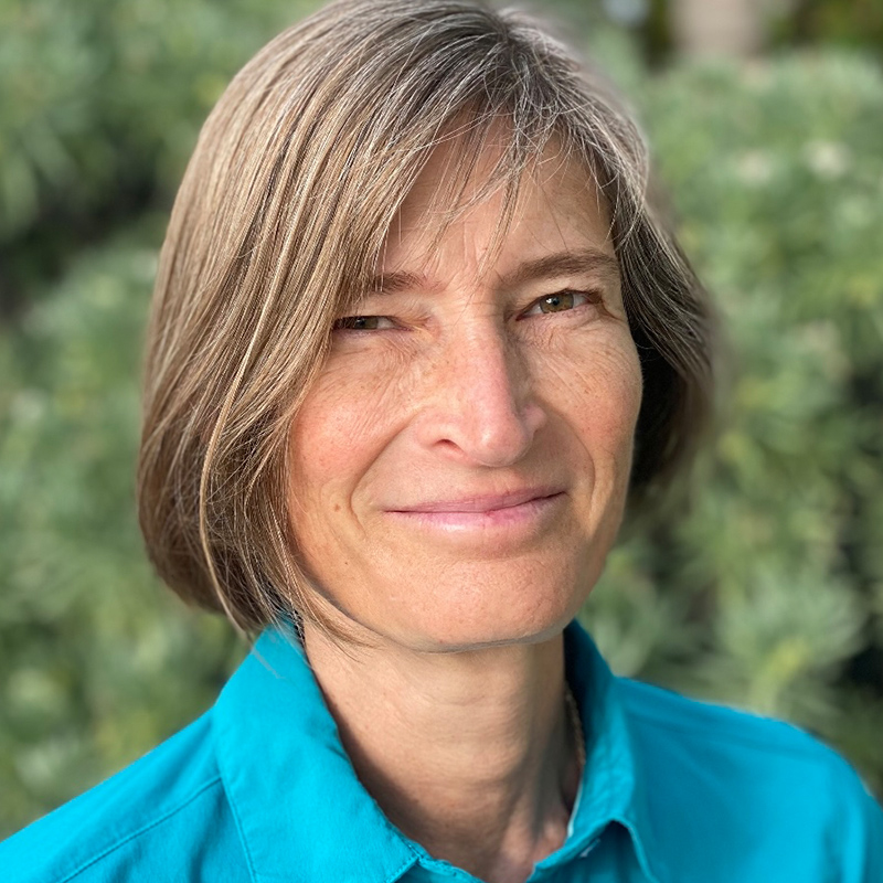 THE “MAGIC” OF ACUPUNCTURE NEEDLES FOR PETS ➡️ link.chtbl.com/magicofacupunc…

Dr. Geraldine Diethelm describes how acupuncture works for pain relief and healing, and the many ways in which veterinarians can help pets with acupuncture — even exotic animals, in addition to dogs and cats!