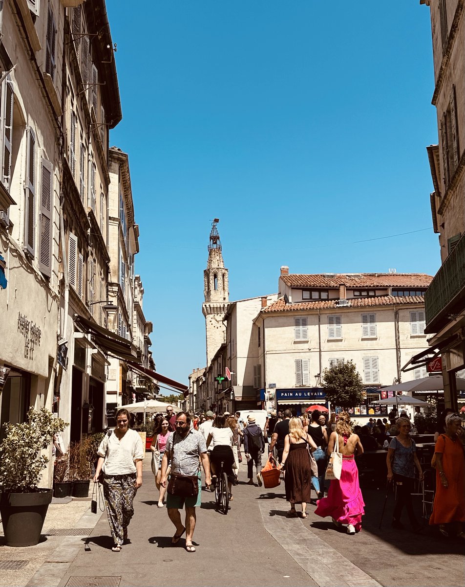 Il y a maintenant un an, avec <a href="/Antoine_Chlfr/">Antoine</a>, nous avons posé la première pierre de <a href="/GeckoSocialApp/">geckosocial</a>  à #Avignon. Après cette 1ère année, je voudrais partager avec vous qq éléments perso sur comment j'en suis arrivée à ce projet autour de la #communication des petites structures