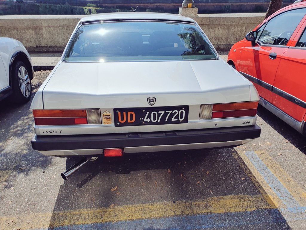 Carsnthings1's tweet image. You don&apos;t see many of these even in Italy..
#AutoPap #lancia #Automotive