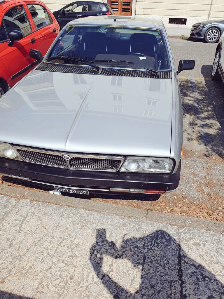 Carsnthings1's tweet image. You don&apos;t see many of these even in Italy..
#AutoPap #lancia #Automotive