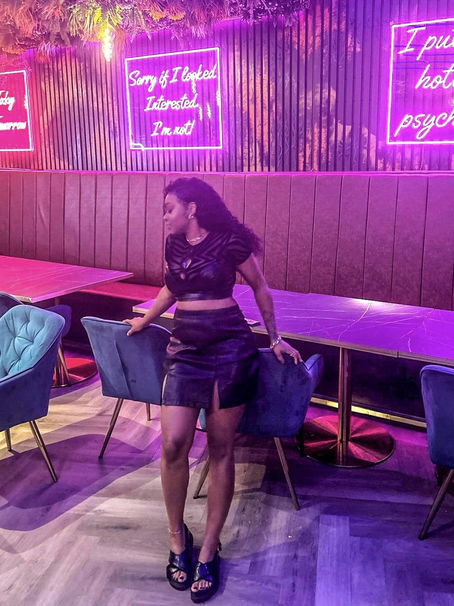 Work hard, move smart, and smile while u still have teeth lol
-Rellz💅🏽 #RelleyC