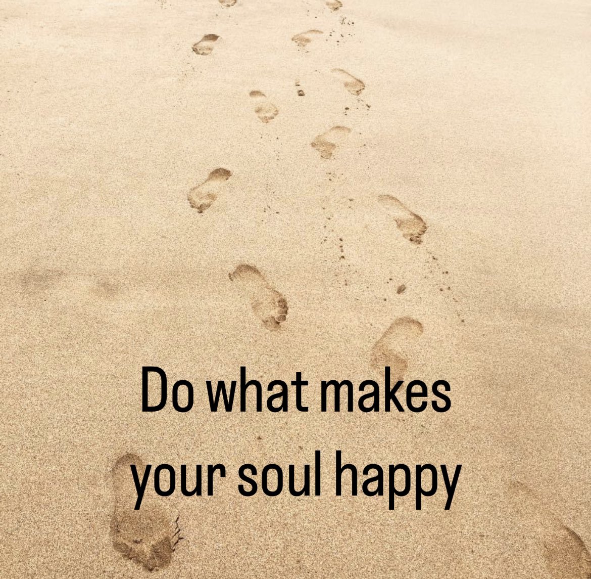 Appreciate the simple things that make your soul happy 😊 

#happysoul #behappy #itsthelittlethings #blessed #beachvibes #footprints #inspiration #tuesdayvibes #inspiring #goodday #goodvibes #goodvibetribe #lifeexperience #lifecoach #lifeofadventure #thelexperience