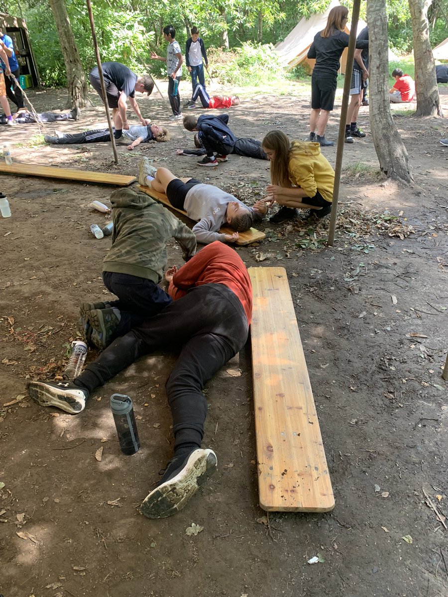 BushcraftYr7_23's tweet photo. Wilderness first aid https://t.co/8JlWupBh1U