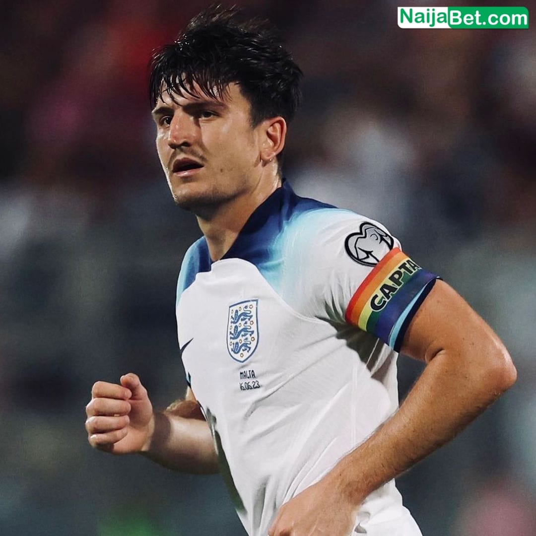 In terms of outgoings, Manchester United have rejected a loan bid from West Ham for Harry Maguire, who was stripped of the Red Devils captain's armband on Sunday. (Guardian)

Ahmed Musa | Kimmich | Isco | Rashford | La Liga | Hazard | Newcastle | Varane | Brozovic | Reece James https://t.co/1vcerOV4MV