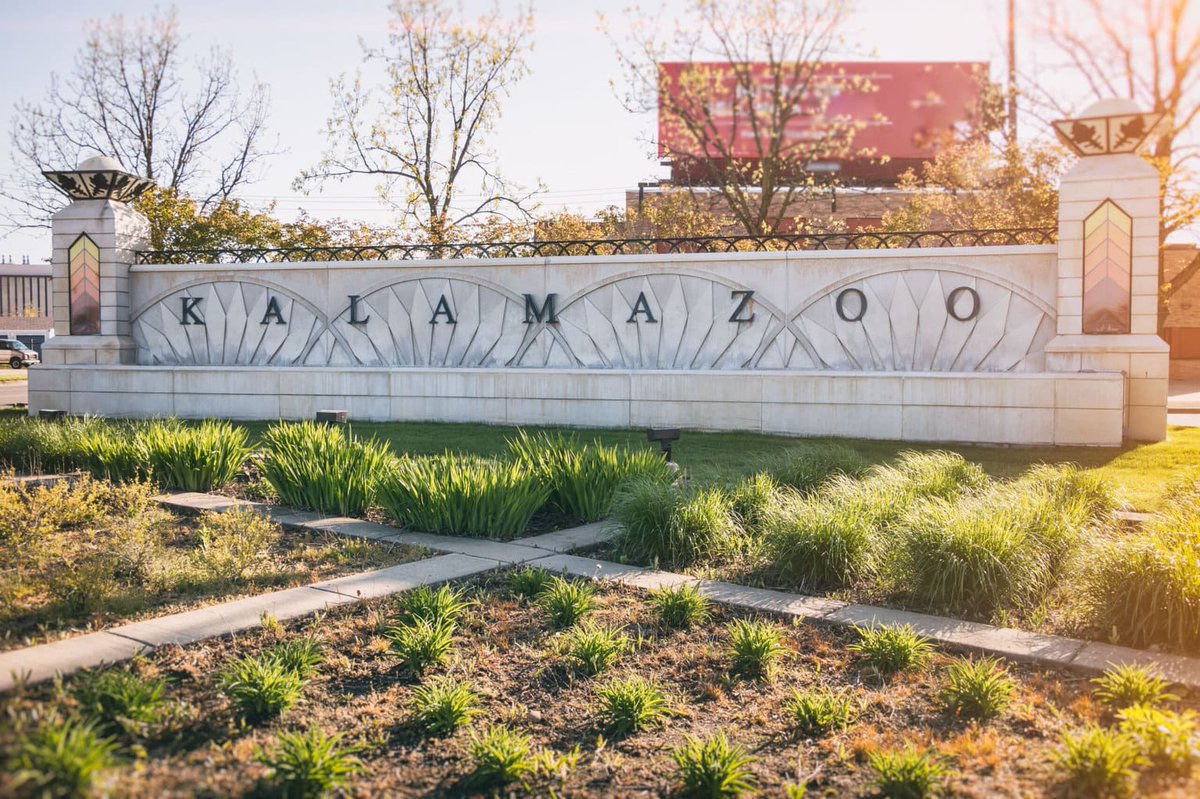 awesomemitten's tweet image. Awesome Mitten’s Guide to Kalamazoo Michigan | Things to Do, See, &amp;amp; Experience awesomemitten.com/things-to-do-i… #MittenLove #AwesomeMitten