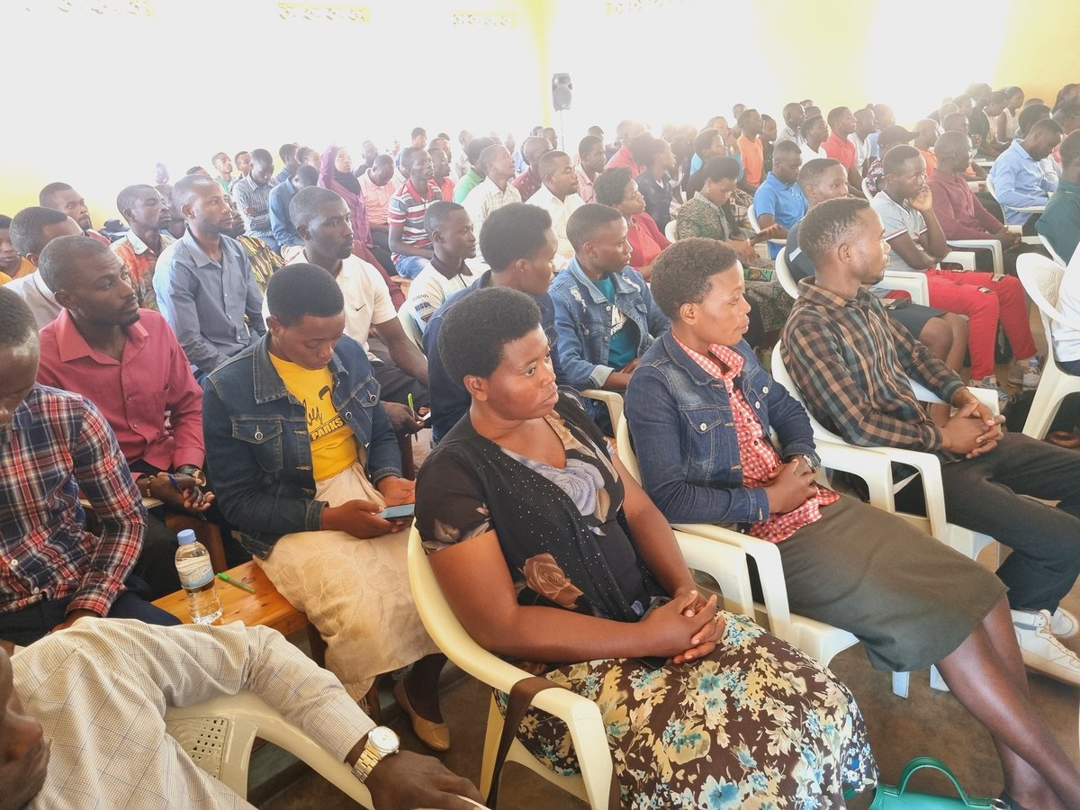 Kirehe District (@kirehedistrict) on Twitter photo #Nonaha:Inteko rusange y'inama y'Igihugu y'urubyiruko yateranye ifite insanganyamatsiko igira iti:"Urubyiruko rugera ku ntego" ikaba yatangijwe n'Umuyobozi w'Akarere wungirije ushinzwe iterambere ry'ubukungu <a href="/NzirabatinyaMo4/">Nzirabatinya Modeste</a> yanitabiriwe n'Abanyamabanga Nshingwabikorwa b'imirenge #Nonaha:Inteko rusange y'inama y'Igihugu y'urubyiruko yateranye ifite insanganyamatsiko igira iti:"Urubyiruko rugera ku ntego" ikaba yatangijwe n'Umuyobozi w'Akarere wungirije ushinzwe iterambere ry'ubukungu <a href="/NzirabatinyaMo4/">Nzirabatinya Modeste</a> yanitabiriwe n'Abanyamabanga Nshingwabikorwa b'imirenge