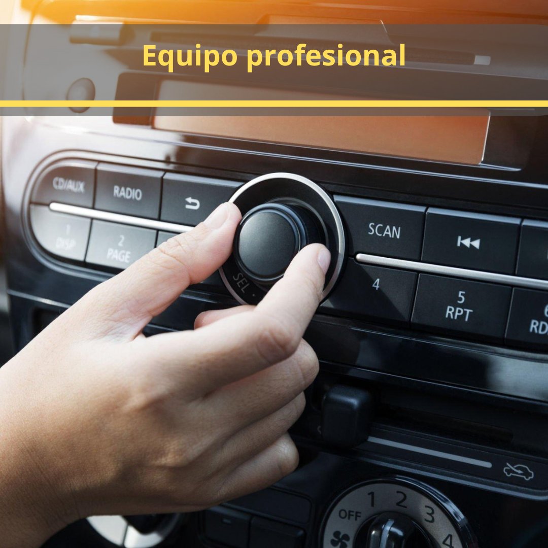 ¡Conoce a nuestro increíble equipo de Radiole Costa de la Luz!🎙️🌟 Con años de experiencia en la industria, nuestro equipo profesional está listo para llevarte la mejor #música y #entretenimiento.🎶💫 ¡Sintoniza con nosotros y descubre la diferencia en Radiole Costa de la Luz! 📻