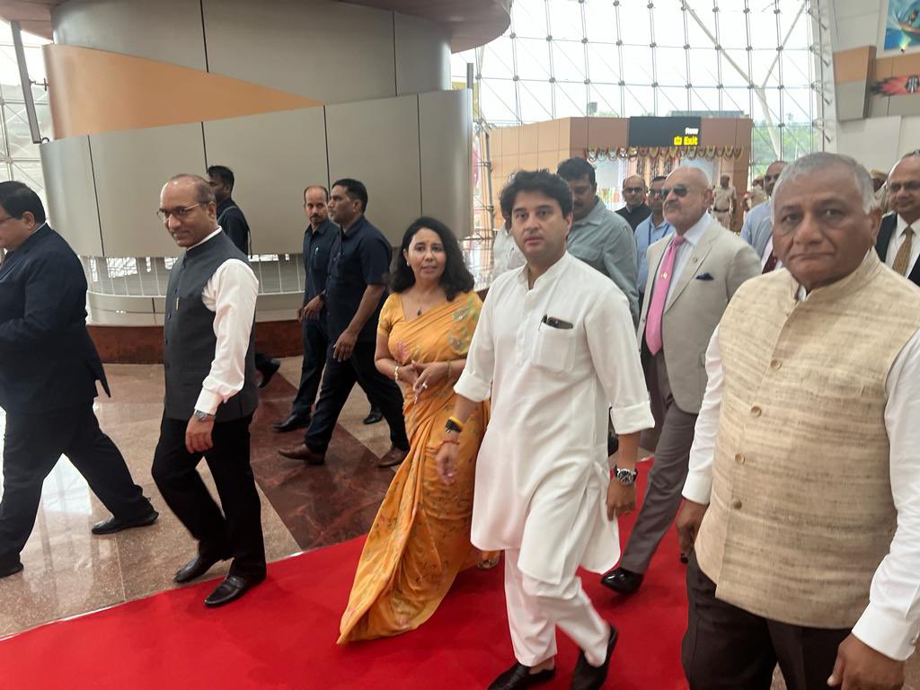 Hon’ble Minister CA <a href="/JM_Scindia/">Jyotiraditya M. Scindia</a> Hon’ble MoS <a href="/Gen_VKSingh/">Gen VK Singh</a>, Hon’ ble LG <a href="/Admiral_DKJoshi/">Admiral D K Joshi</a> and Hon’ble MP Andaman and Nicobar Islands, CS, DGP, CINCAN and Senior Officials of <a href="/MoCA_GoI/">MoCA_GoI</a> undertook a guided tour of the newly built terminal building prior to joining the main function.