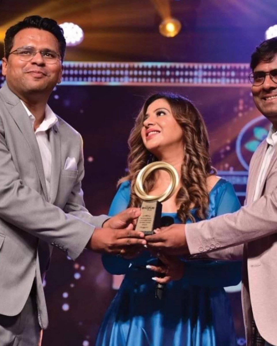 Thank you <a href="/filmfare/">Filmfare</a> and <a href="/FeminaIndia/">Femina</a> for giving Outstanding Contribution in Education Award. This is very special to me as it was awarded for the effort which we made to improve quality education in Bhojpuri speaking region.