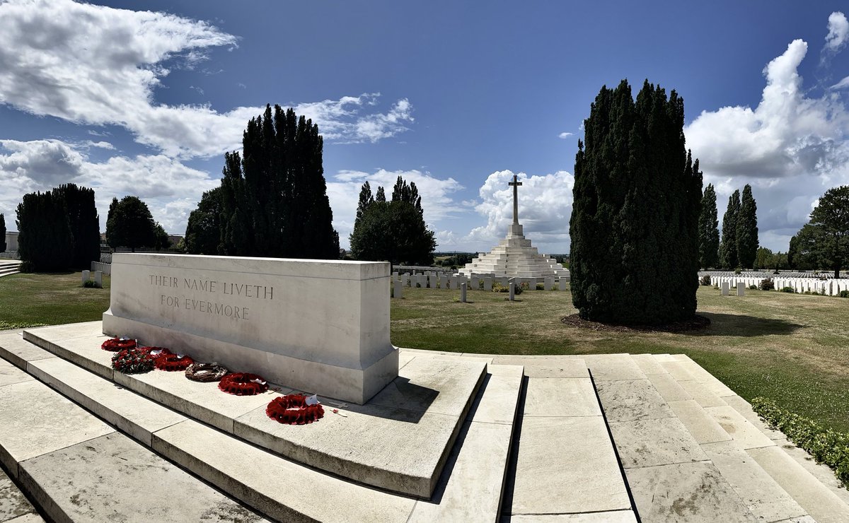 RHSHumanities's tweet photo. Tyne Cot Military Cemetary.

📷 Archie Waterhouse and John Dix https://t.co/3HBDNFD51U
