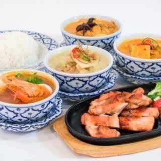 Crepa_CL's tweet photo. 🍽協賛企業紹介⑮🍽

【イサラ 様】

タイ国料理店イサラは本場の家庭料理、屋台料理をお作りしています。
タイ料理に欠かせない新鮮なタイハーブ、野菜などは主に栽培農家から採れたて直送です。
また、化学調味料は使用していないため安心して召し上がっていただけます。
是非お気軽にお越し下さい。 https://t.co/XTyRYNbdh8