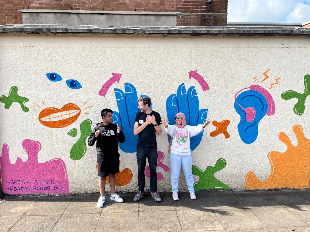 llanishenhirb's tweet photo. Hamzah &amp; Maisarah from year 12 have been  working with PWSH Cardiff https://t.co/GQoJQPTsAb to create this stunning mural to promote deaf awareness.  Well done both!  Looks incredible. 😃🎨🖌️🦻@LHScardiff #deafawareness  #mural #art https://t.co/DJScCDKM7T