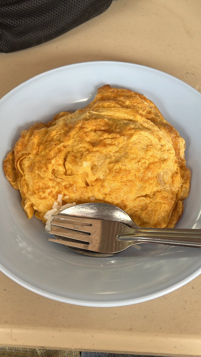 kasibook's tweet photo. ของอร่อยที่สุดก็คืออออ 
#OnlyFriendsSeries https://t.co/4d1jbpjM5U