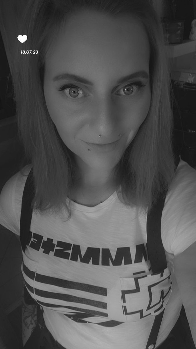 So heute geht's zum Rammsteinkonzert, wünsche euch einen schönen Dienstag 🥳😍