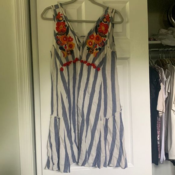 robino98's tweet photo. So good I had to share! Check out all the items I'm loving on @Poshmarkapp #poshmark #fashion #style #shopmycloset #shein #thml #tommyhilfiger: https://t.co/TcMvHInyZl https://t.co/qZhgjAISmf
