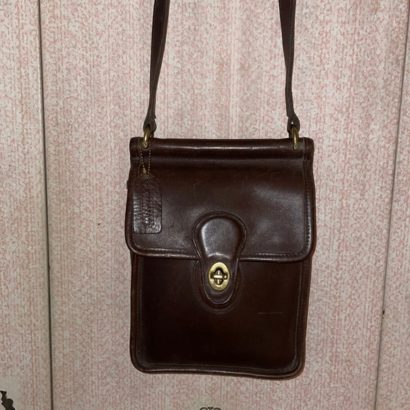 DmpsterGoddess's tweet photo. So good I had to share! Check out all the items I'm loving on @Poshmarkapp #poshmark #fashion #style #shopmycloset #shein #rimini #coach: https://t.co/YtqXGDLEIg https://t.co/islp5YdsQj