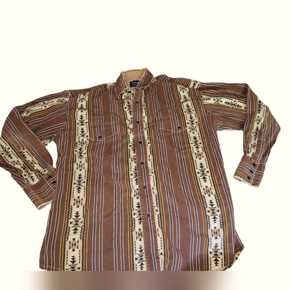 So good I had to share! Check out all the items I'm loving on <a href="/Poshmarkapp/">Poshmark</a> #poshmark #fashion #style #shopmycloset #urbanoutfitters #wrangler: posh.mk/nZDTAEGLwBb