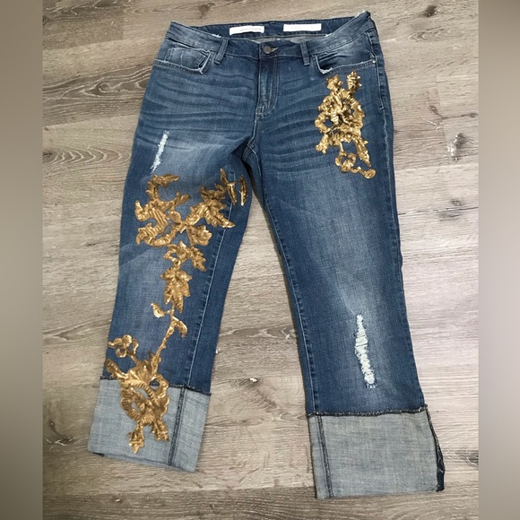 dslg's tweet photo. So good I had to share! Check out all the items I'm loving on @Poshmarkapp from @twizzler555 @TreblemakerYork #poshmark #fashion #style #shopmycloset #pilcroandtheletterpress #risingtide #xtaren: https://t.co/GNH8MWS8Fm https://t.co/CH7Ml2G2Pp