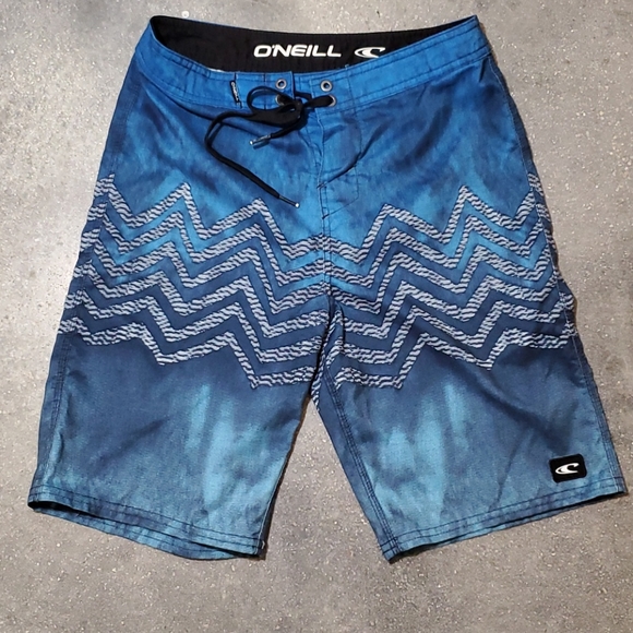 ShabbirKika's tweet photo. So good I had to share! Check out all the items I'm loving on @Poshmarkapp #poshmark #fashion #style #shopmycloset #meettheposher #oneill: https://t.co/3OrhFdoXG8 https://t.co/1ADnwsb5e5