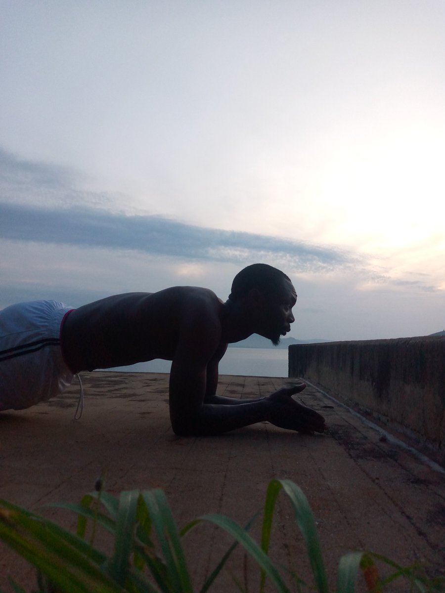 OnuTRAILblazer's tweet photo. How do you start you day? #YoungFlySaved #WebDeveloper #CodeNewbie #LifeofaProgrammer https://t.co/v5vGCtqbKi