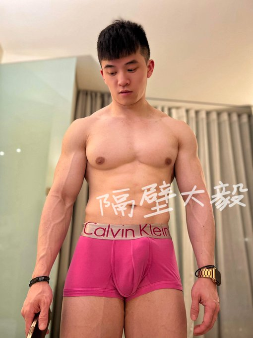 8dLPqm's tweet photo. 穿的粉 肏逼狠 #扒开品尝我的原味屌  喜欢肏烂同龄和年上的熟耐大骚逼 #猛壮大鸡吧 #埋头苦干  合适的人来私信认识 床上肏逼床下交友❤️🔞 https://t.co/yUa08lwwf0