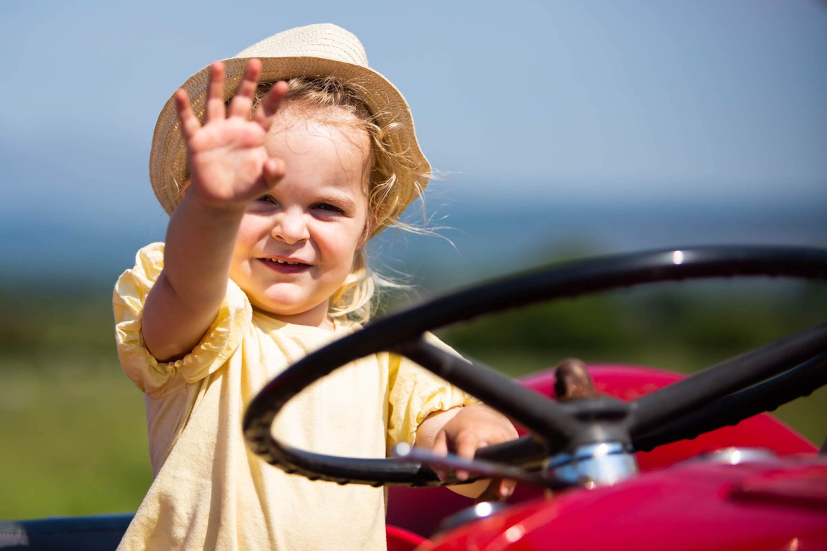 bellevuefarmco1's tweet image. STOP!!! Have you booked your Farm Tour? Great fun for boys and girls big and small!!🦙🐐🐓🐖🦃
VisitArran VisitScotland Go Rural Scotland CalMac Ferries #bellevuearran #scottishagritourism #workingfarm #openfarm #goruralscotland #farmtours #farmanimals #visitarran #babyanimals