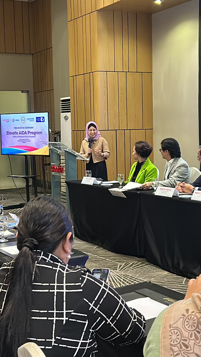 Local leaders share inspiring stories about how Elevate AIDA opened up new opportunities for women in their communities. 

👤: Hon. Marjorie Perales (Mayor, Toledo City, Cebu) and Hon. Sitti Djalia Turabin-Hataman (Mayor, Isabela City Basilan)