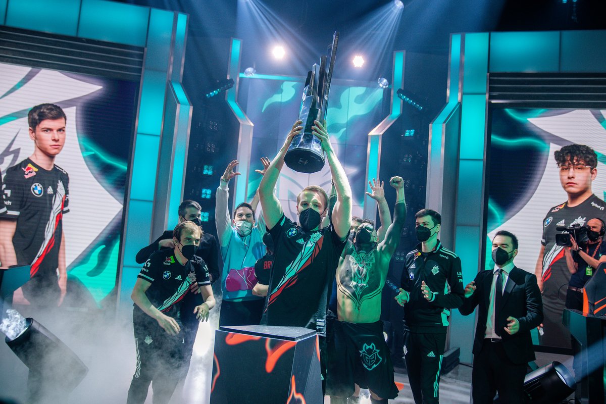 esport_guide's tweet photo. 🎮 Comment communiquer efficacement avec les fans et les sponsors dans l'esport ?

📚 Découvrez les meilleures pratiques dans mon nouveau livre blanc !

➡️ https://t.co/v860lIdZF8 https://t.co/2pMgU9OZHE