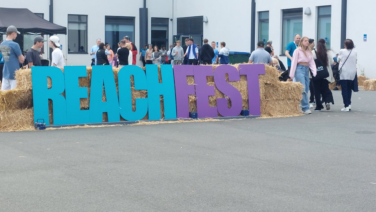 reachfreeschool's tweet photo. We are all looking forward to Sports Day today! But first more from #ReachFest #Community #Enjoyment https://t.co/KMp9tFAO6A