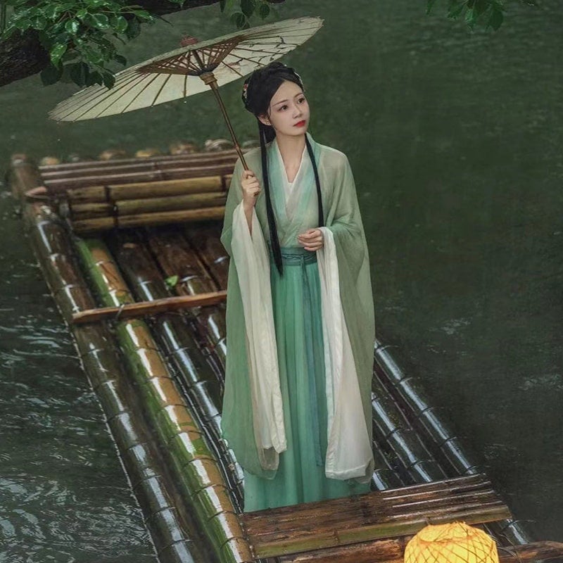 HMWISH1's tweet photo. Chinese hanfu Jiao-ling Ruqun https://t.co/EovSmVuJGg