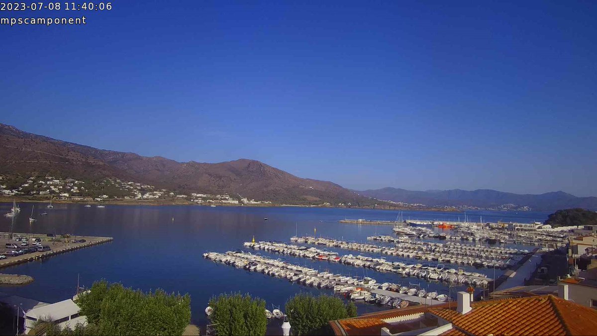 Temperatura:27.3 Sensació Tèrmica:30.3 Vent:1.6km/h Direcció del vent:SSO Ratxa Max/Hora:25.7 Escala Beaufort:1 bft Pressió:1014.9 Pluja Hora:0.0mm Acumulació 24/h:0.0 Humitat:67  #meteocat #arameteo #324eltemps #elportdelaselva