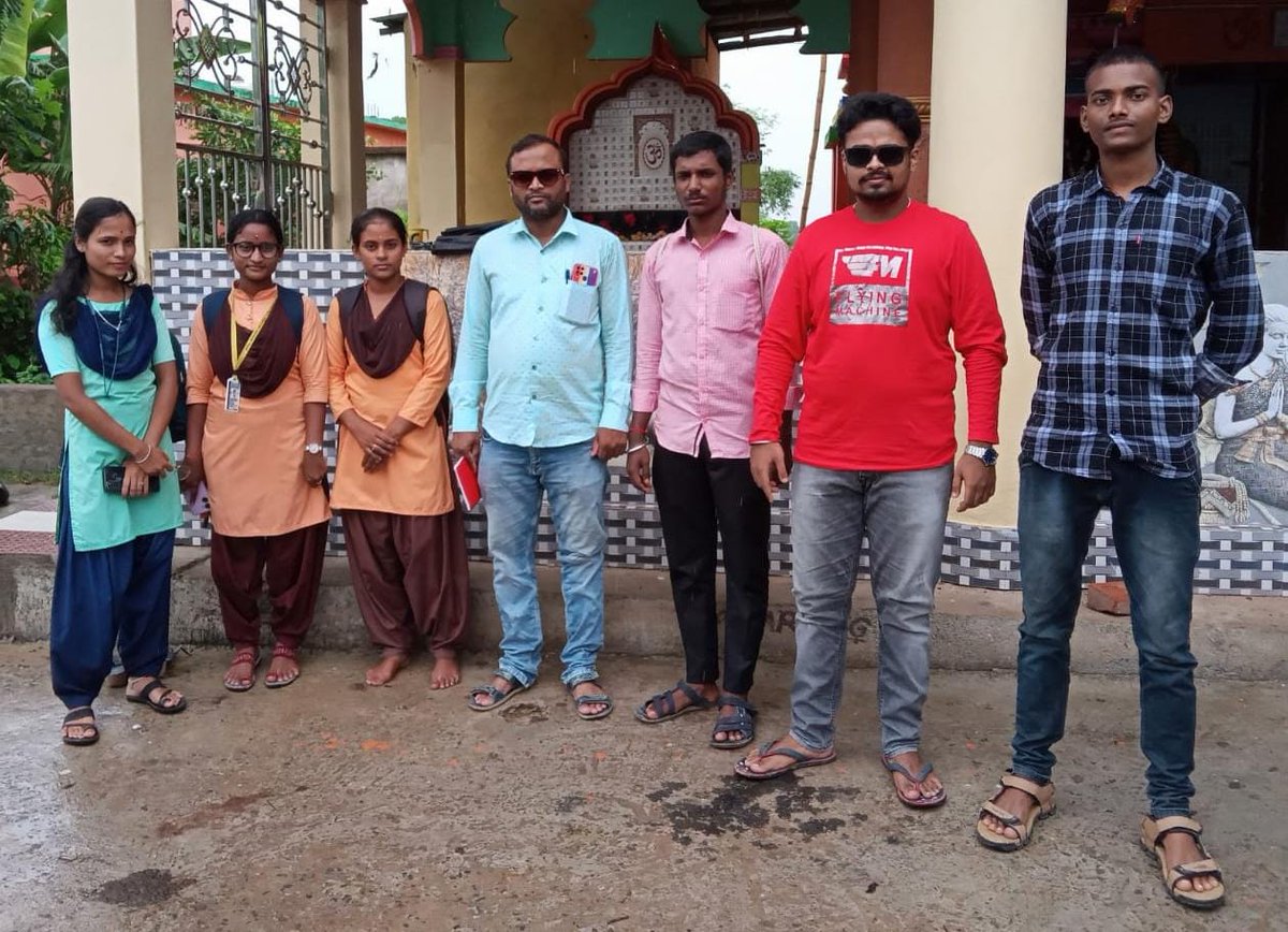 AbvpBhadrak's tweet photo. ଏବିଭିପି, ଭଦ୍ରକ ଜିଲ୍ଲା ବାସୁଦେବପୁର ନଗର ପକ୍ଷରୁ ସଦସ୍ୟତା ପ୍ରମୁଖ ମାନଙ୍କର ବୈଠକ ସ୍ଥାନୀୟ ଶିଶୁ ମନ୍ଦିର ପରିସରରେ ଅନୁଷ୍ଠିତ ହୋଇଯାଇଛି।
ବୈଠକରେ ଜିଲ୍ଲା ସହ ପ୍ରମୁଖ ପୁରୁଷୋତ୍ତମ ବେହେରା ଏବଂ ଜିଲ୍ଲା ସଦସ୍ୟତା ସହ ପ୍ରମୁଖ ରାହୁଲ ଦେବ ସାହୁ ଉପସ୍ଥିତ ରହିଥିଲେ
#JoinAbvp #BasudevpurABVP
#BhadrakABVP #ABVPOdisha https://t.co/Jq3JRgeESC