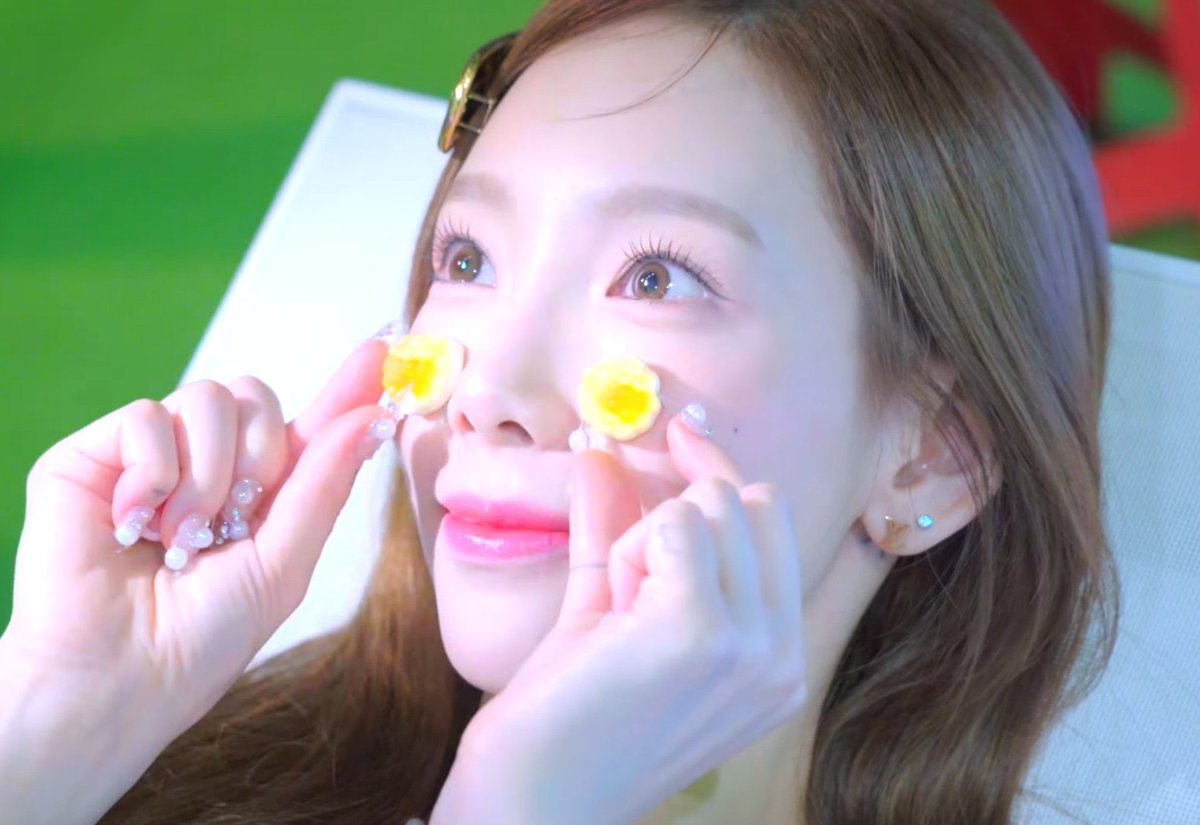 taeyeonfile's tweet photo. sunshine ☀️ https://t.co/RsoULrR65D