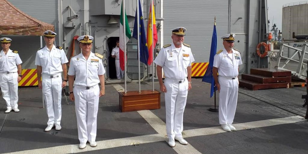 My sincerest congratulations to 🇪🇸RADM Ibañez for his outstanding leadership as 🇪🇺#OperationAtalanta FCDR onboard ESPS #NAVARRA. BZ! Best luck to 🇮🇹RADM Rutteri in your demanding responsibility as FHQ 44th ROT FCDR onboard #EUNAVFOR Flagship, ITS DURAND #DeLaPenne.
