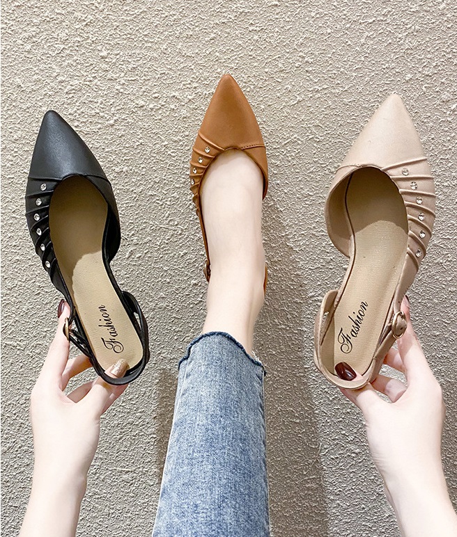 BUCKLE MIDI HEELS PVC  POINTED WITH DIAMOND SIZE 36, 37, 38, 39, 40 at 18% off! RM16.40 only. Get it on Shopee now! shopee.com.my/linanashi769/1… #ShopeeMY 
#flatshoes
#sliponshoes
#womensandalsflats
#womenshoesmalaysia
#womenfashionsandal
#sandalsslippers #kasutmampumilik #kasutmurah