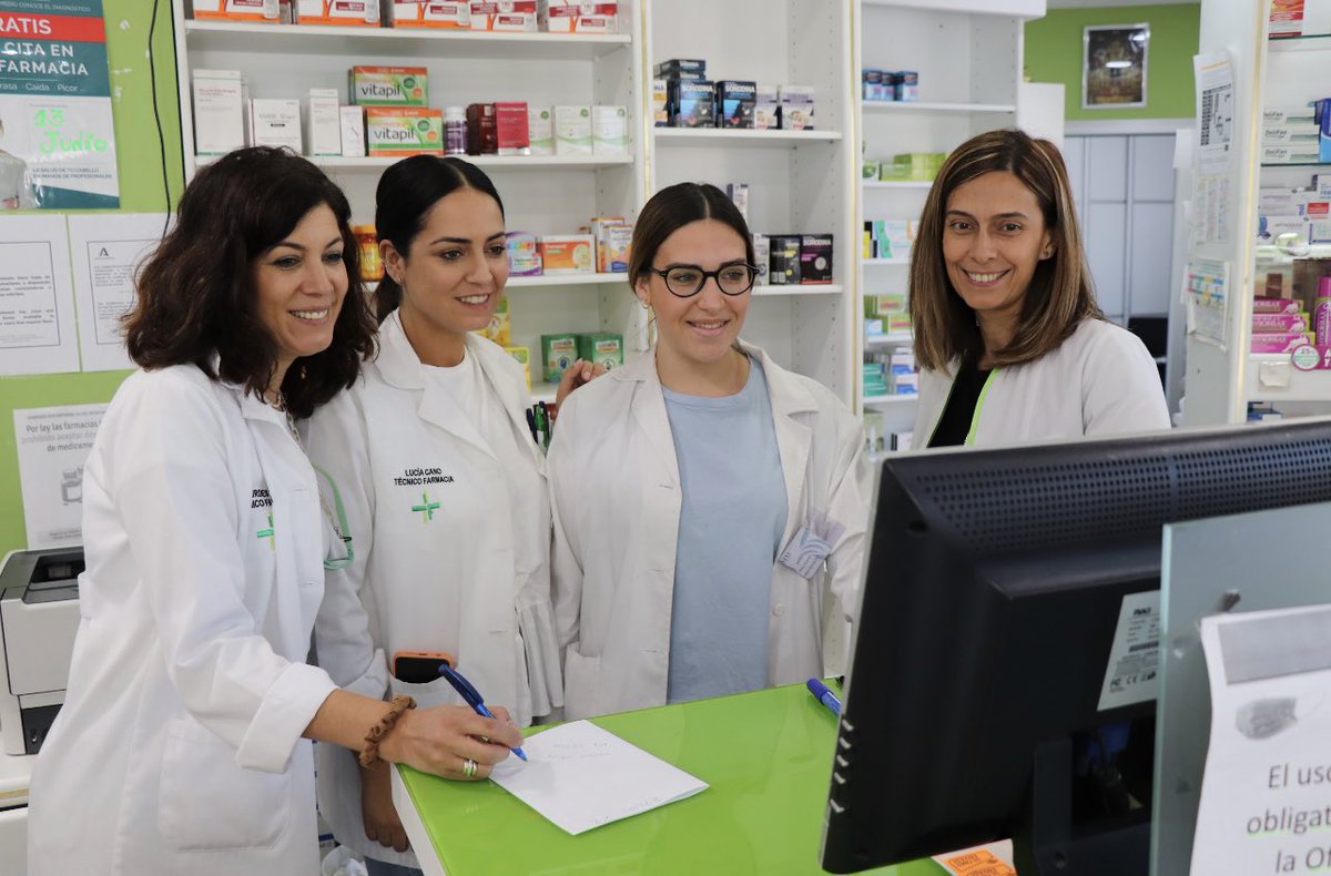 Paula Pérez, alumna del CFGM en Farmacia y Parafarmacia nos cuenta su experiencia con la FCT en la Farmacia de Javier Juárez Manzano en Mairena del Alcor #fp #formacionprofesional #ciclosformativos #fct #practicas #farmacia #oportunidades