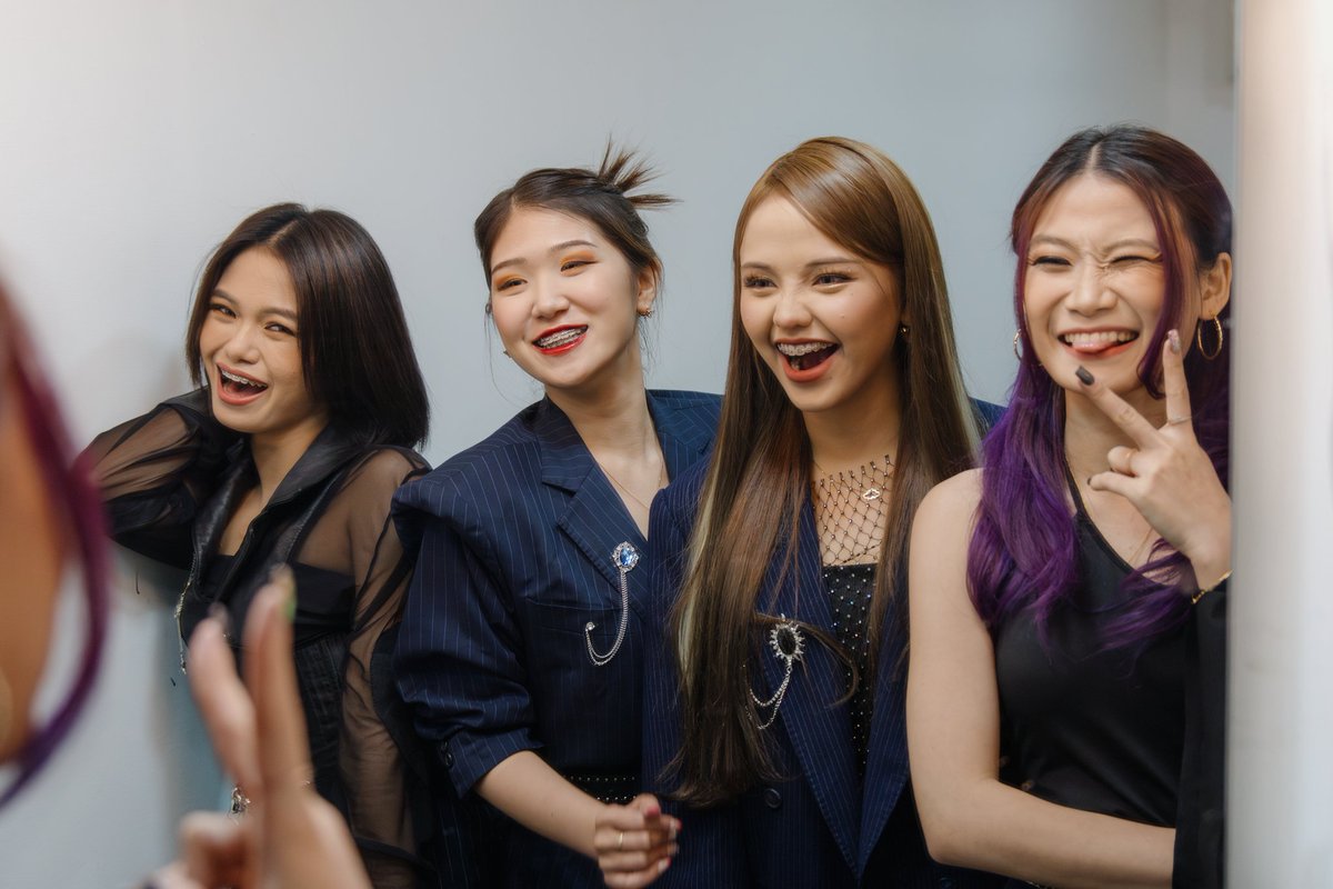 🦋 #PPOPCONMANILA2023 CONVENTION PHOTOS

Salamat sa mga nanood sa 'min sa Day 3 ng Convention at Quantum Skyview! Ang dami nyo! And we loved the energy! Sana nag-enjoy kayo. 🙌

#YARA_PH #YARA