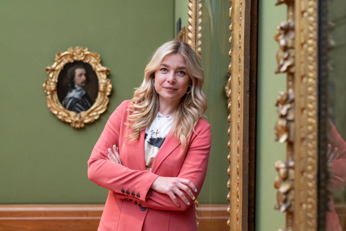 UnityHouseHQ's tweet image. Tune in for the second episode of 'Stories from the National Portrait Gallery', tonight at 8pm on Sky Arts. Presenter Kate Bryan explores how portraiture developed in the Victorian era, with the advent of the camera. @NPGLondonand @skytv