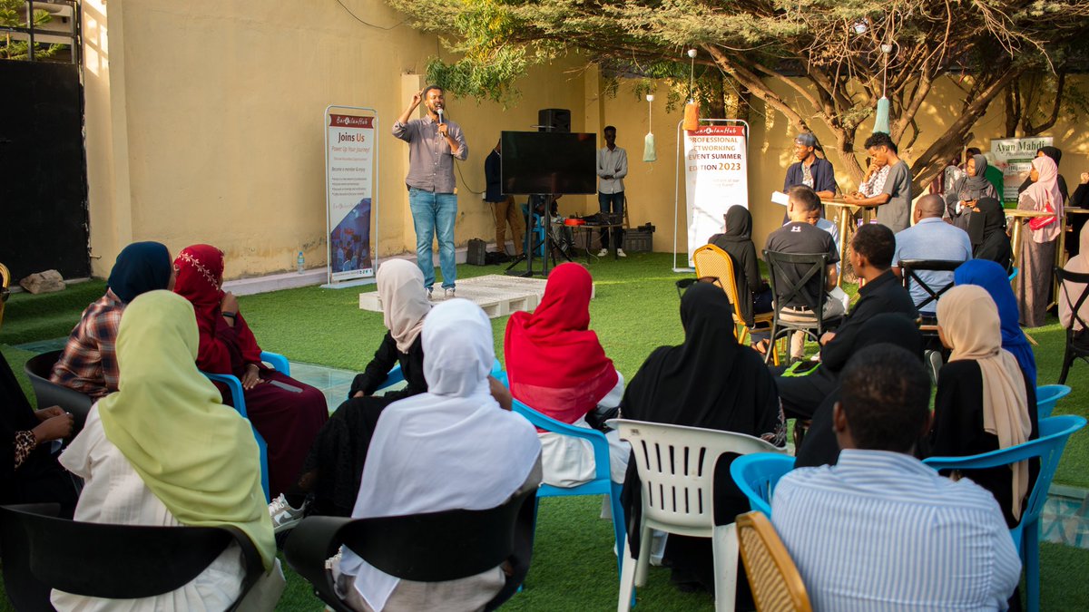 BarkulanHub's tweet photo. The professionnel Networking Event 2023 Summer edition was nothing less than the previous once, successfully happened with the presence of a huge number of creative minds , professionals , business owners and Artists ! Thank you all for making our events and our community grow🥳 https://t.co/tEklVDM5Nt