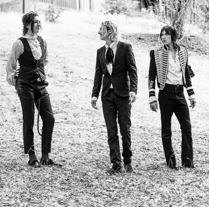 #30DaysOfPalaye 
19: i can’t choose again so have three