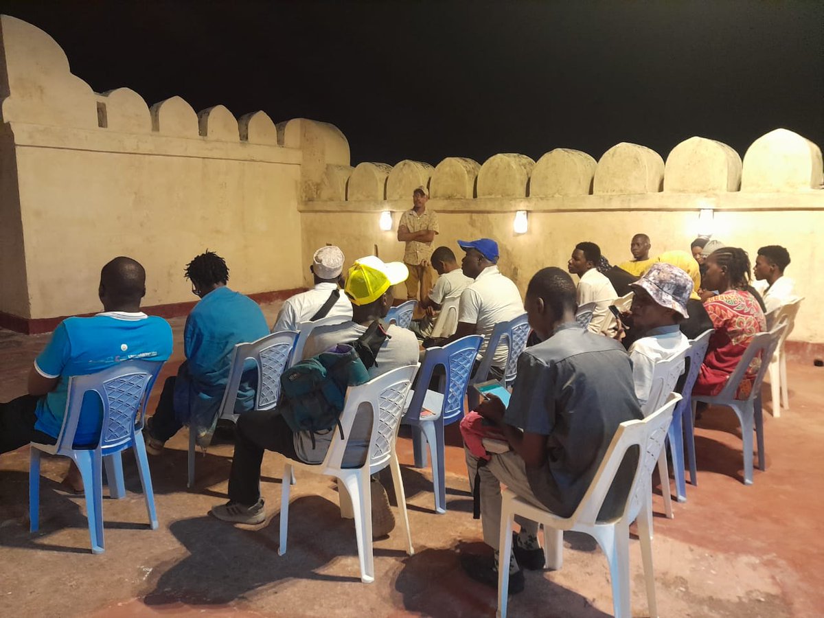 On 17th July 2023, Lamu Arts and theatre Alliance had a chance to have a discussion with Go Blue and Jumuiya Ya Kaunti za Pwani, in the presence of Curator, Lamu Museums. The Go Blue officials explained the opportunities for the youth on the side of Culture, Heritage and Tourism