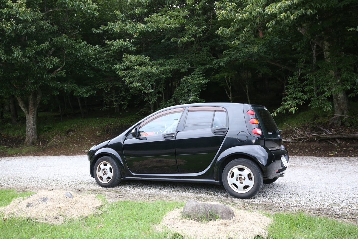 arisaka_hellcat's tweet photo. #forfour
内装も可愛かったな
今まで運転した中でダントツ運転しずらい車でした😂
#クセがすごい
#スウォッチコラボ
#メルセデスコラボ ?🤔
#スマート
#swatch
#smart
#car https://t.co/zMXeEIZQ5T