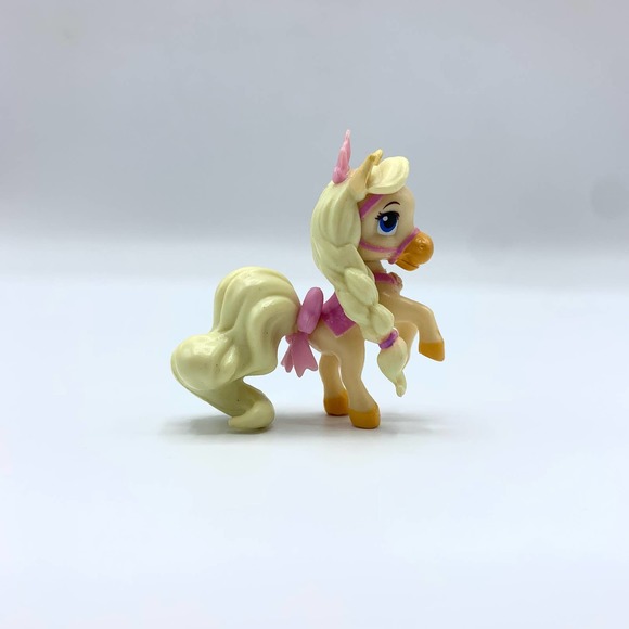 So good I had to share! Check out all the items I'm loving on <a href="/Poshmarkapp/">Poshmark</a> #poshmark #fashion #style #shopmycloset #india #stylens #disney: posh.mk/pFdIpM0PwBb